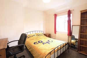 bed 5 - click for photo gallery